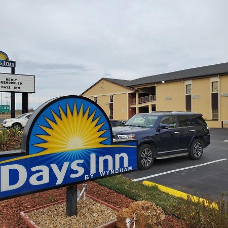 Days Inn By Wyndham Lawton Eksteriør billede