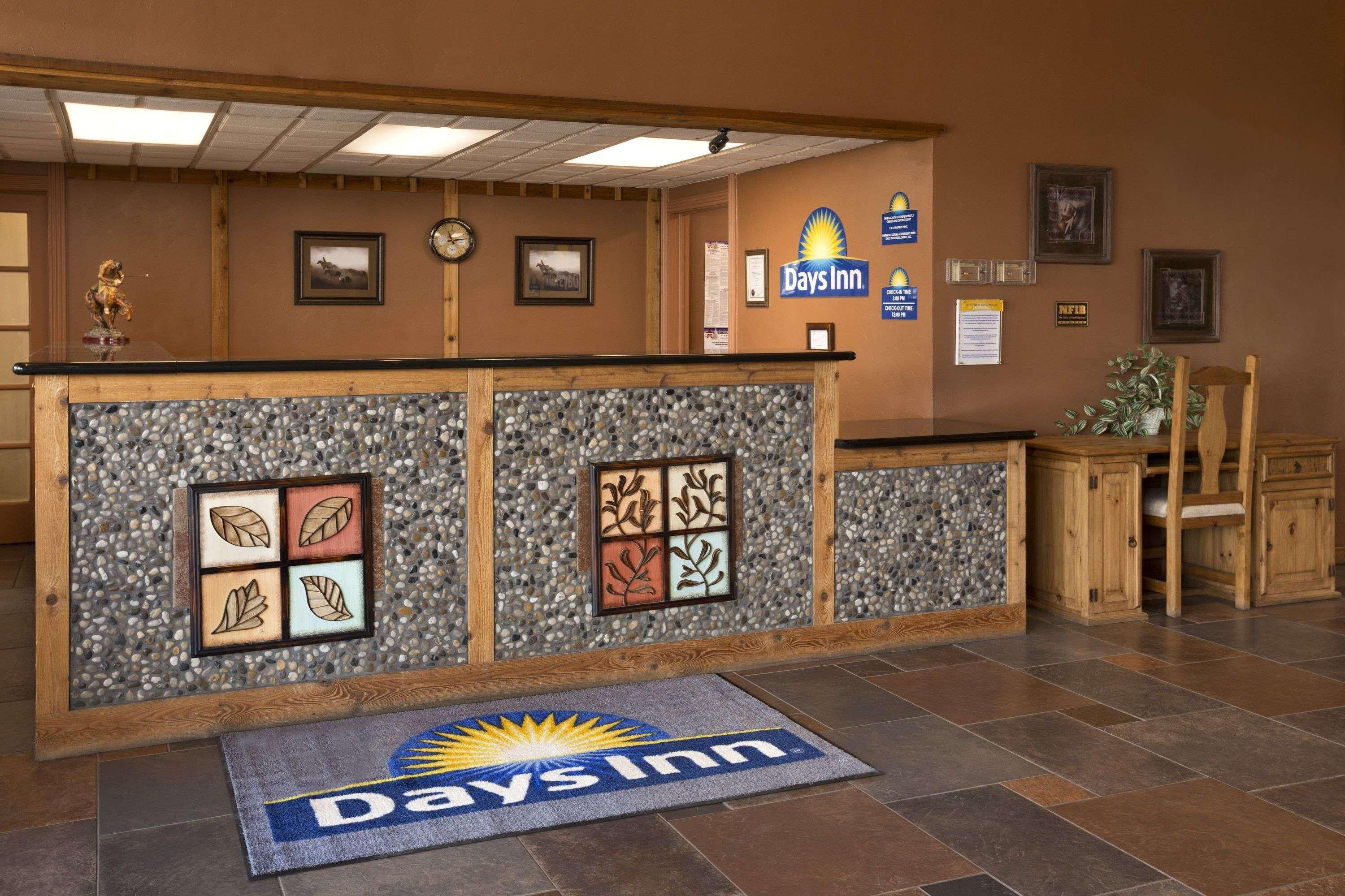 Days Inn By Wyndham Lawton Eksteriør billede