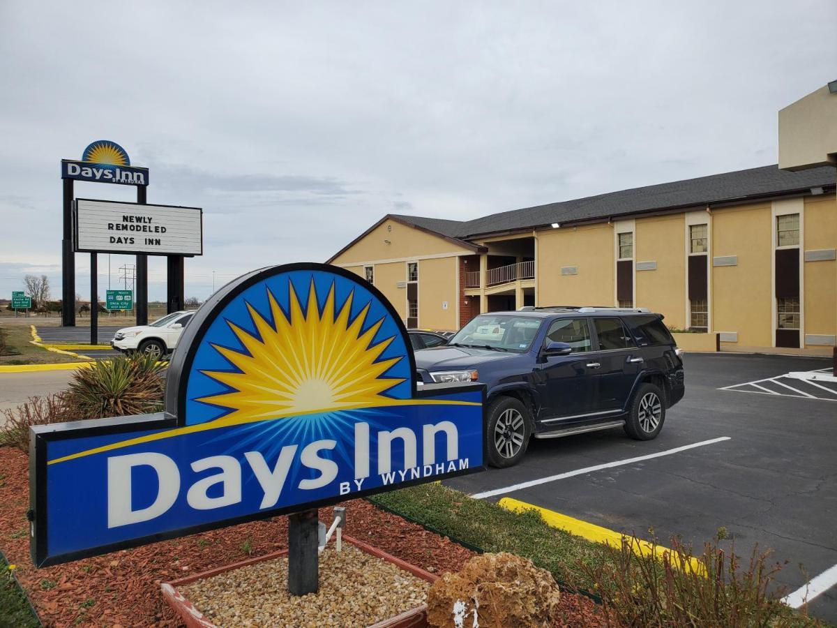 Days Inn By Wyndham Lawton Eksteriør billede