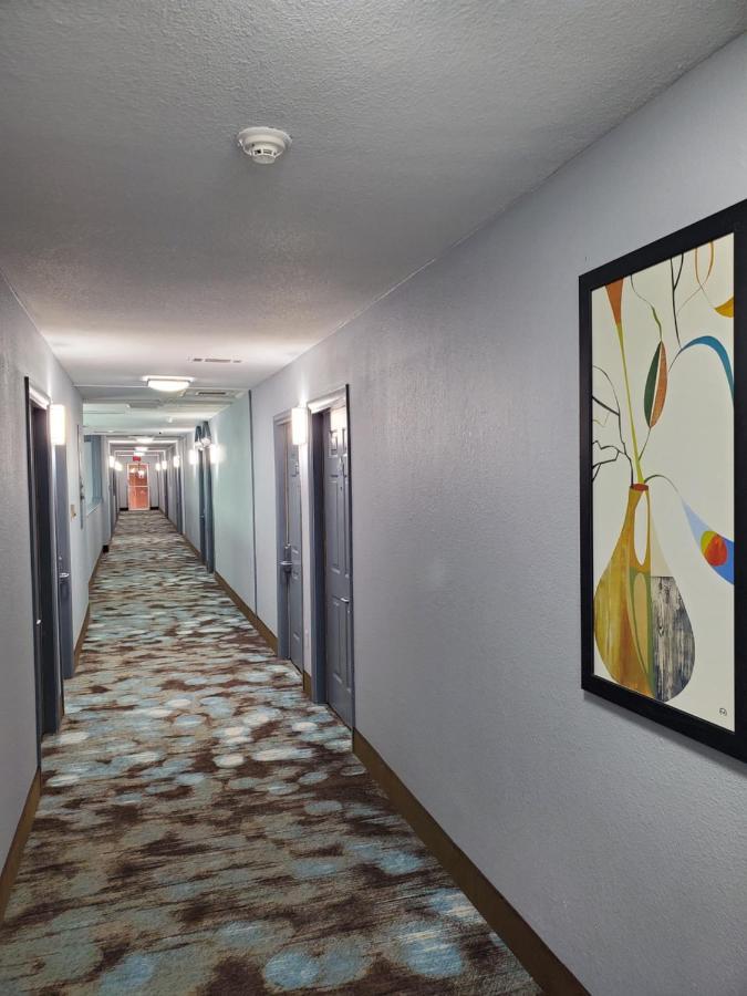 Days Inn By Wyndham Lawton Eksteriør billede